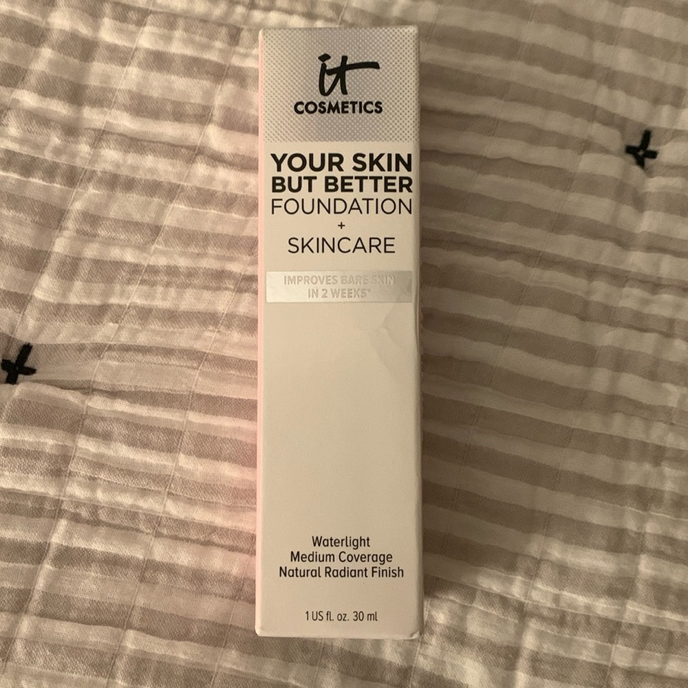 IT Cosmetics Your Skin But Better Foundation + Skincare
